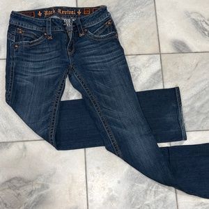 Rock Revival Low-Rise Bootcut “Gwen”